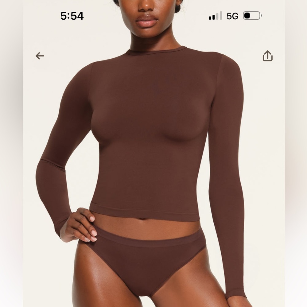 SKIMS NWOT Soft Smoothing Long Sleeved Shirt - Cocoa